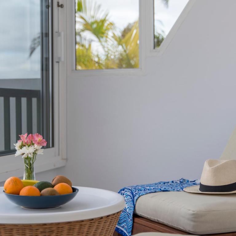 Modern, bright and welcoming oceanfront apartment - Apartment - 24