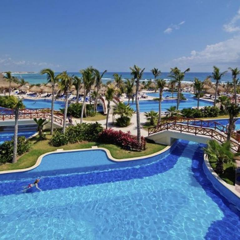 Bahia Principe & Golf Residences (Terrazas Condo) - Apartamento con vistas a la piscina - 26