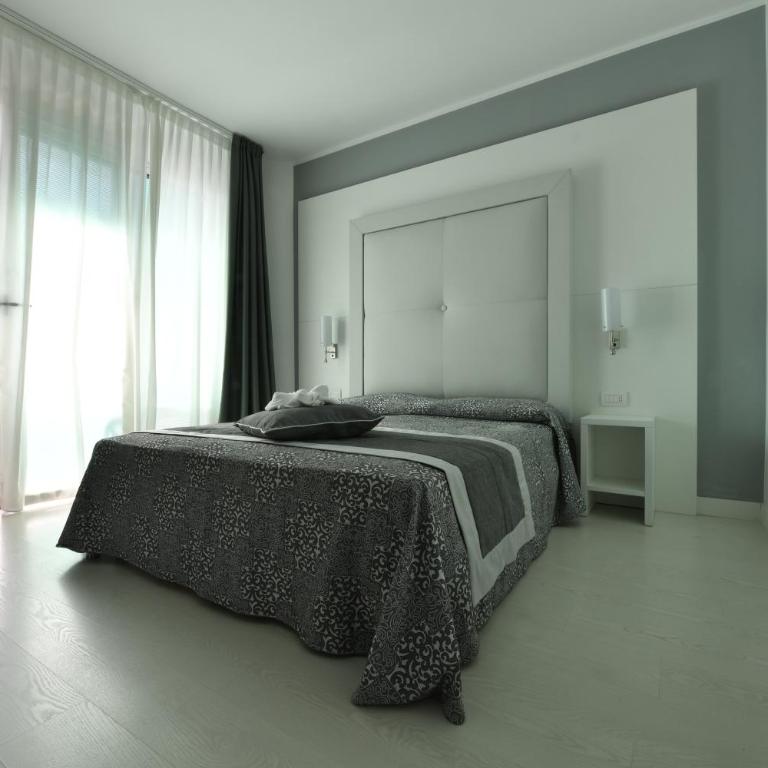 Hotel Europa - Camera Matrimoniale/ Doppia con Letti Singoli con Vista Mare e Pacchetto Spiaggia - 6