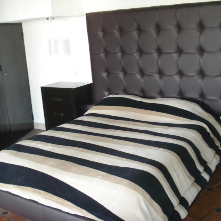 Casa Blanca San Miguel - Habitación con cama grande - 2