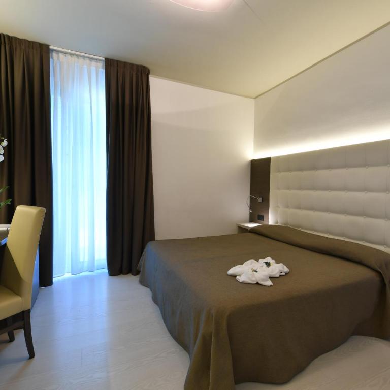 Hotel Europa - Camera Matrimoniale/Doppia con Letti Singoli con Balcone - 5