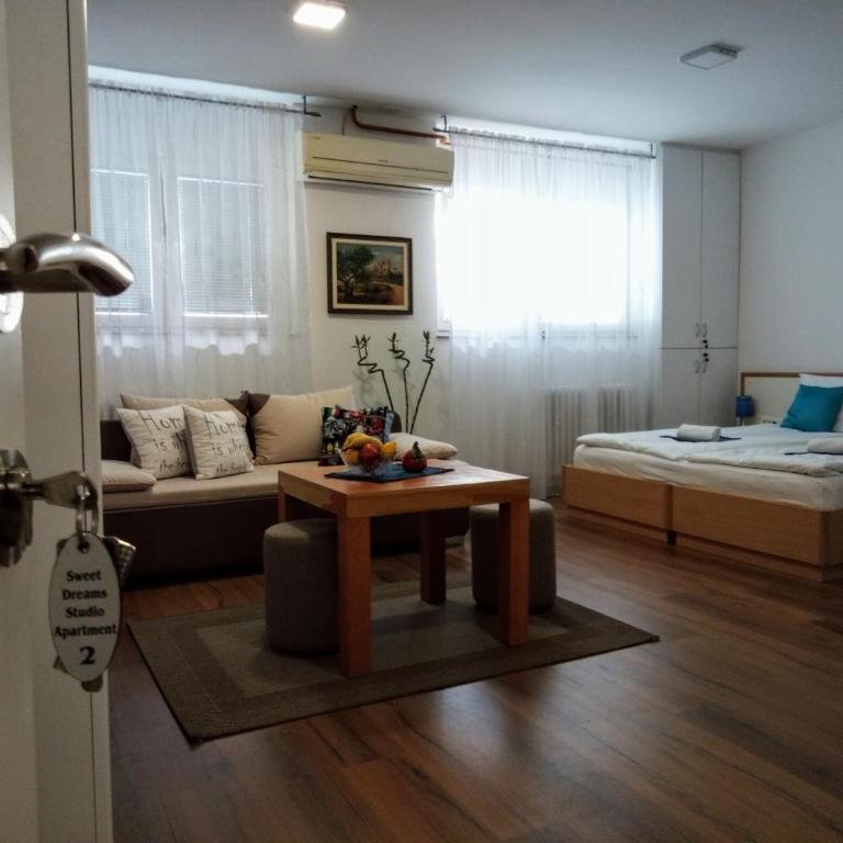 Sweet Dreams Studio Apartment - Apartment - 6
