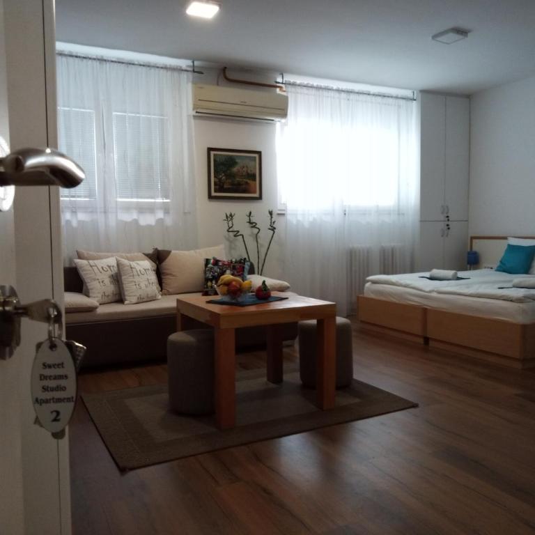 Sweet Dreams Studio Apartment - Apartment - 9