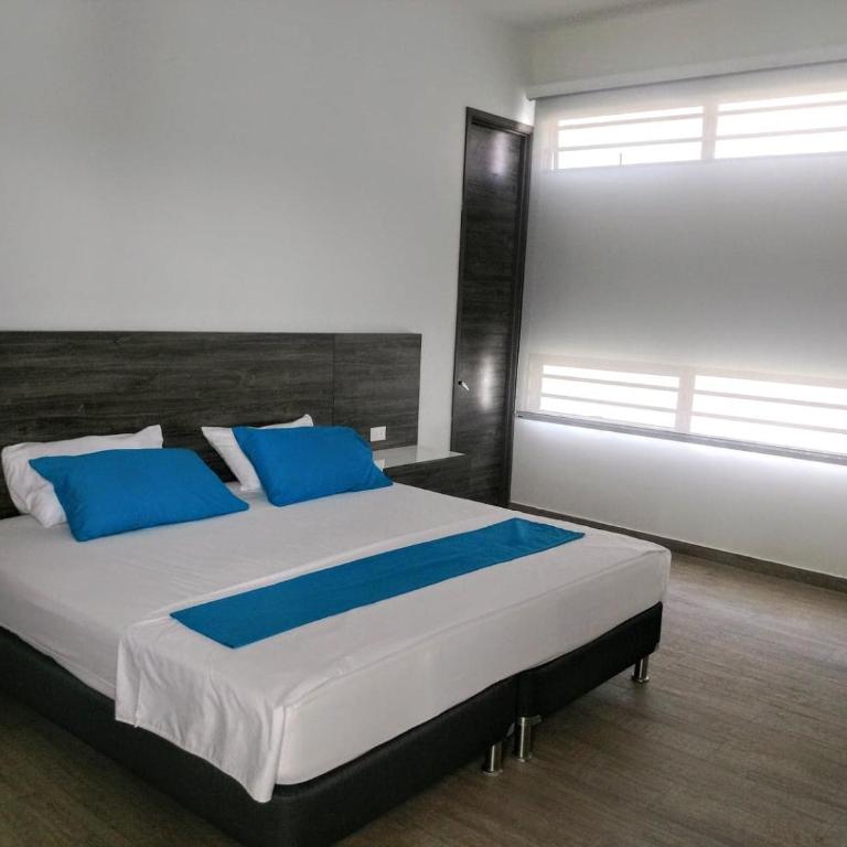 Hostel Laguna Salá By FSL - Habitación Doble Deluxe - 4