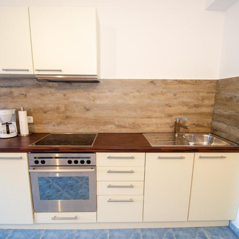 Panorama Apartments Bruck by All in One Apartments - Apartment mit Terrasse - 8