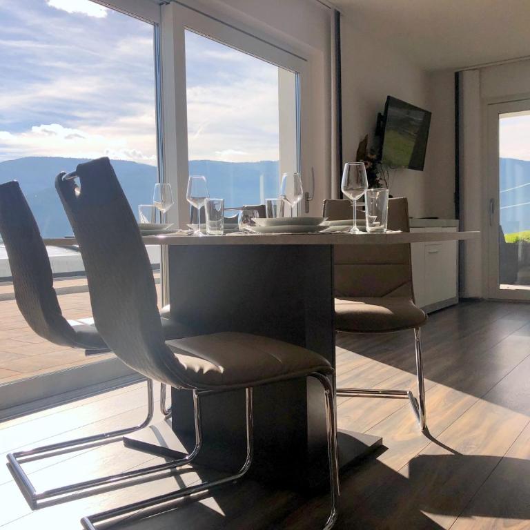 Sonnseite - Apartment mit Blick auf die Berge - 1