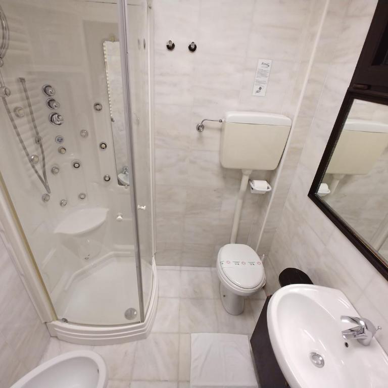 Hotel Memory - Camera Tripla Standard - 10