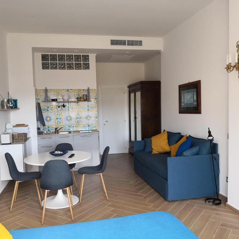 Casa Wenner 1 panorama su Chiaia - Studio Apartment with Sea View - 5