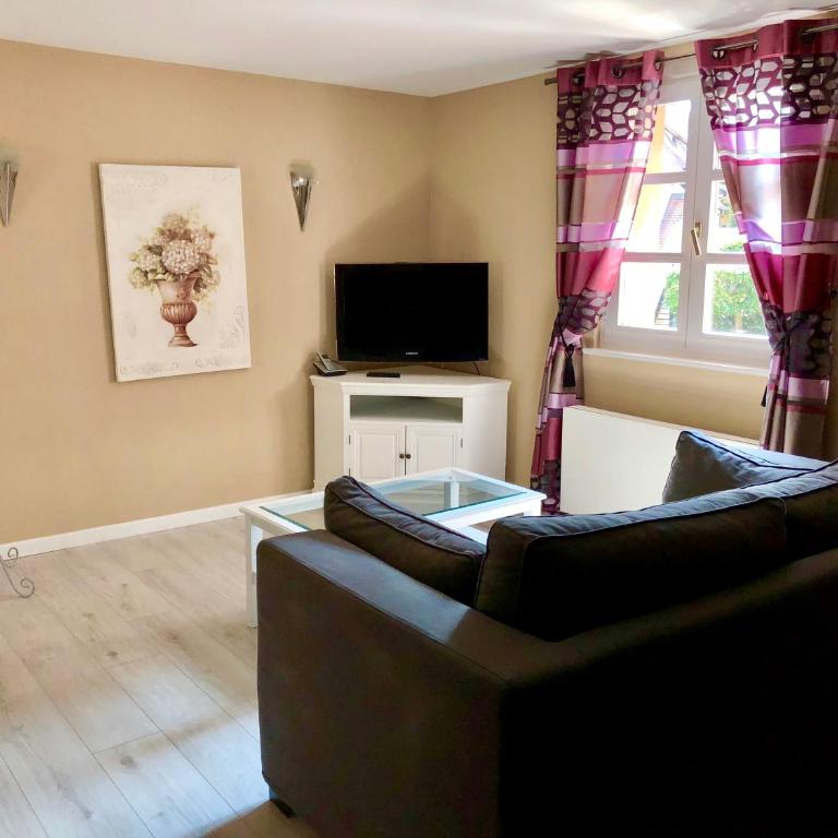Hotel Restaurant Le Maréchal - Teritoria - Chambre Meublée 5 - Annexe - 7