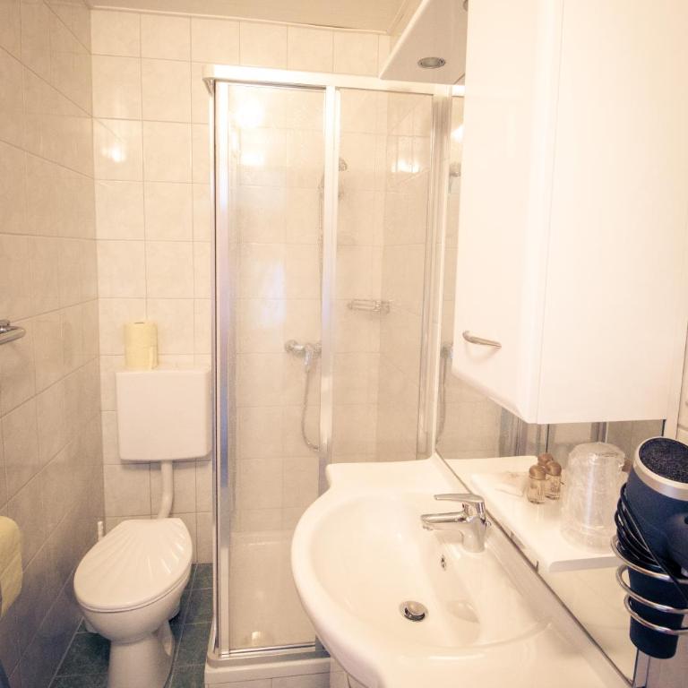 Pension Waldruh - Tannenheim - Apartment mit 2 Schlafzimmern und Balkon - 5