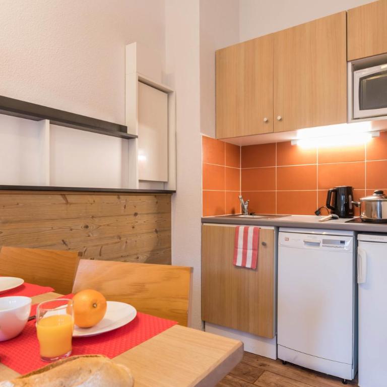 Résidence Pierre & Vacances Le Britania - Studio with Balcony (4 People) - 4