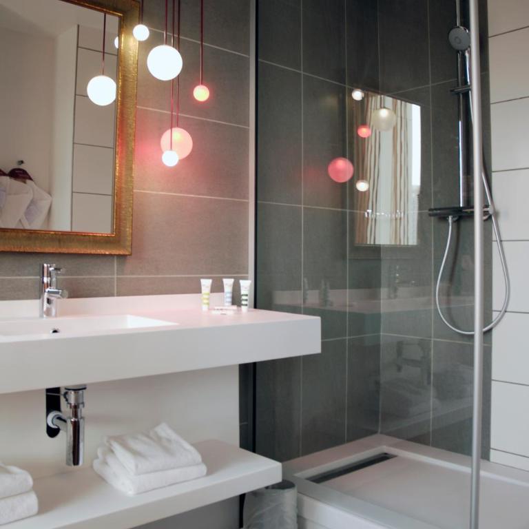 Mercure Lyon Centre - Gare Part Dieu - Chambre Lit King-Size Supérieure - 4