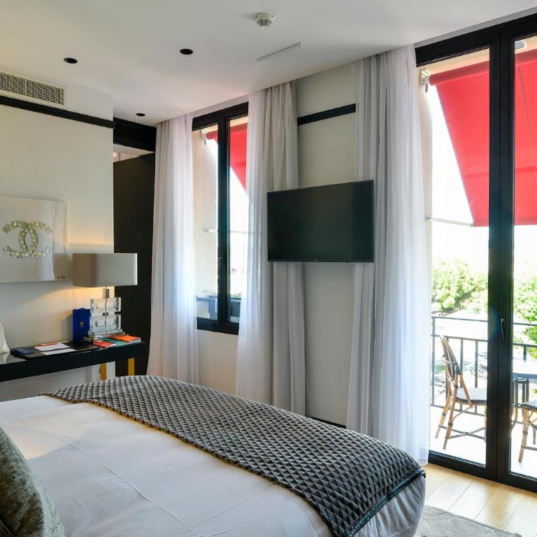 Hôtel Restaurant le Touring - Chambre Double Supérieure - Vue sur Mer - 3