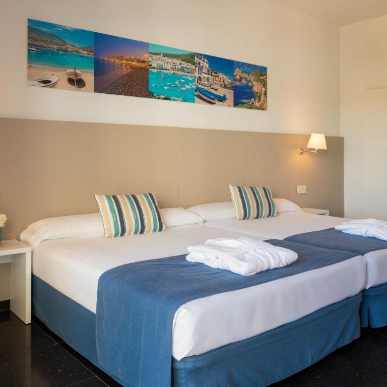 htop Caleta Palace #htopBliss - Habitación Superior con vistas al mar - 2 camas (2 adultos) - 4