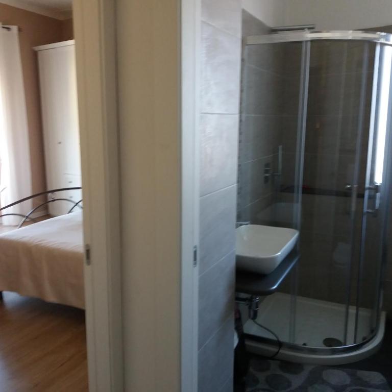 Casa Giulia - Deluxe Double Room with Private Bathroom - 4