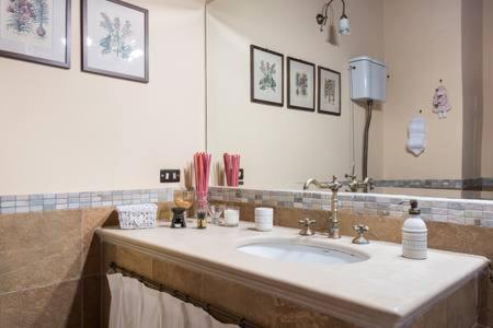 SanMartinoOrtigia Apartments - Deluxe Apartment - 4