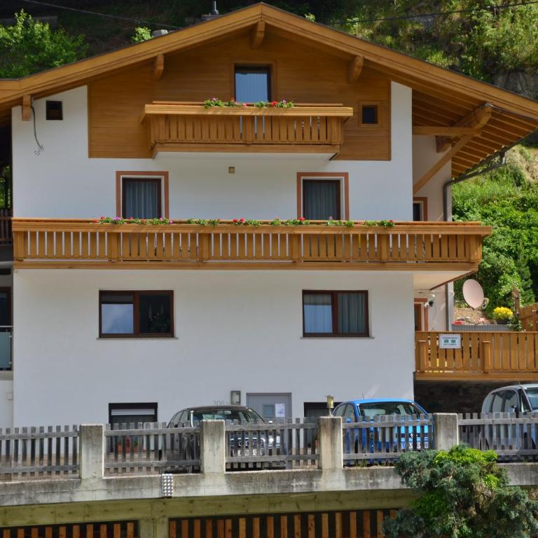 Apartments Pfeifer - Apartment mit 4 Schlafzimmern - auf 2 Ebenen - 3