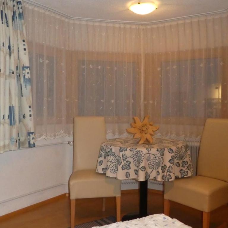 Appartements Pfausler - Apartment mit 2 Schlafzimmern und Balkon - 5