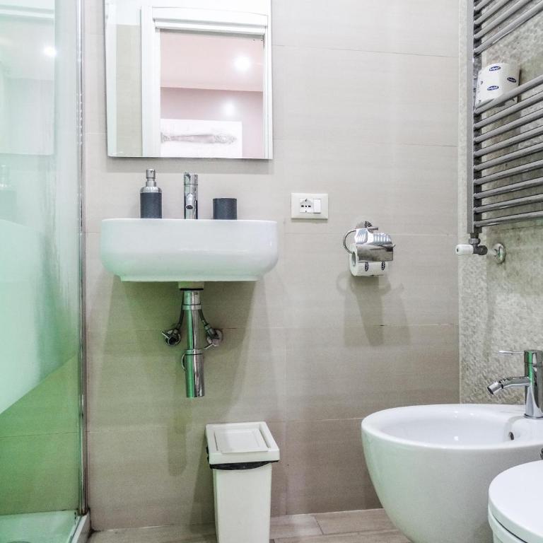 Magenta Casa Barberini - Camera Familiare Executive - 7