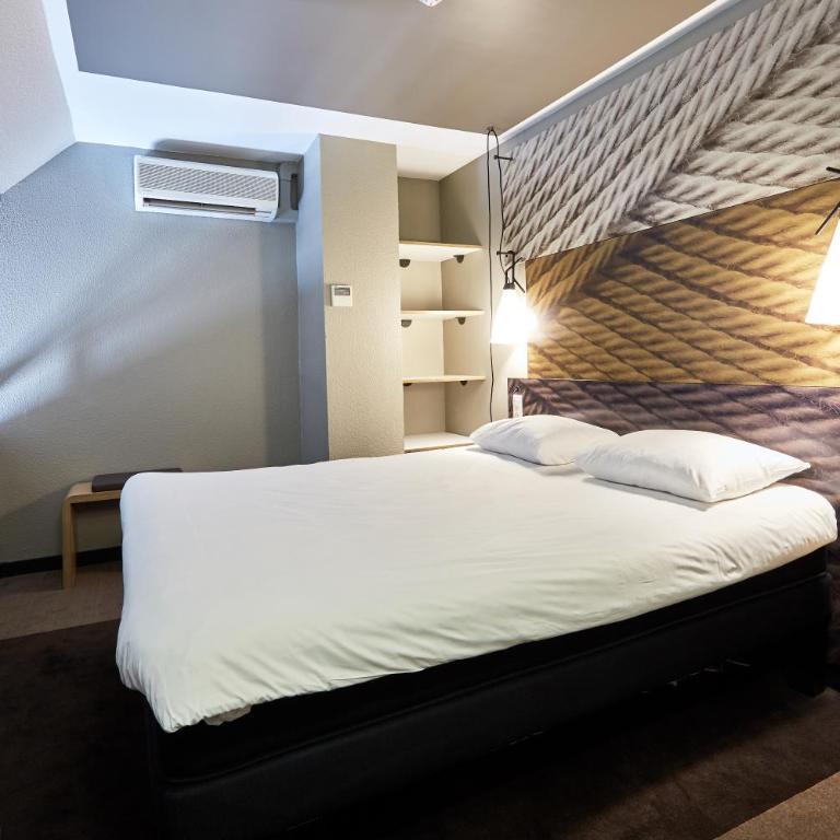 ibis Deauville Centre - Chambre en Duplex avec 1 Lit Double et 2 Lits Simples et avec Balcon - 8