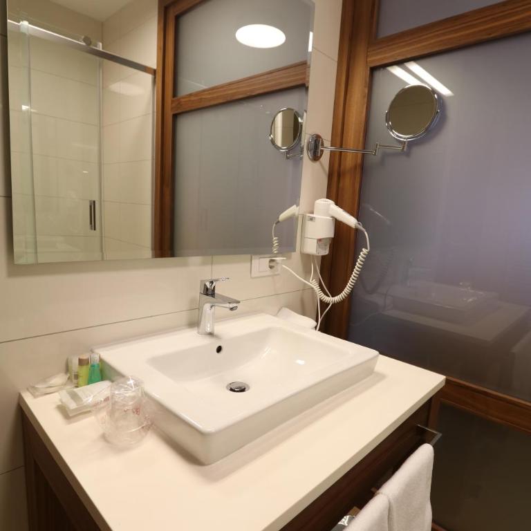 Lux Private Apartment Vučko - Apartment - 17