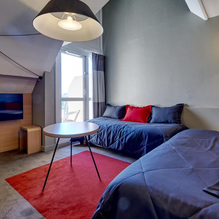 ibis Deauville Centre - Chambre en Duplex avec 1 Lit Double et 2 Lits Simples et avec Balcon - 7
