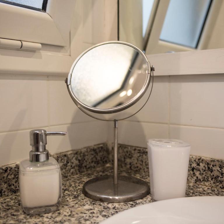Fashion House - Studio/Suite Double with Private Bathroom - 2