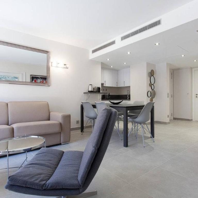 Carlton area: New 2 beds / 2 baths - Apartamento - 12