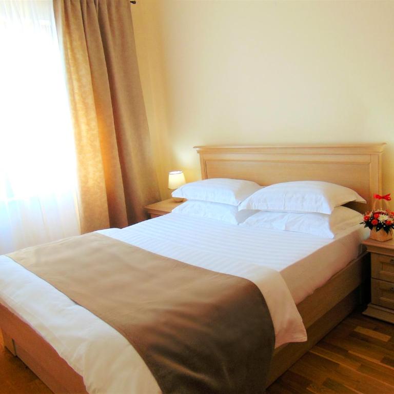 ApartHotel Belvedere Residence Becici Budva - Deluks Suite sa Pogledom na More - 9