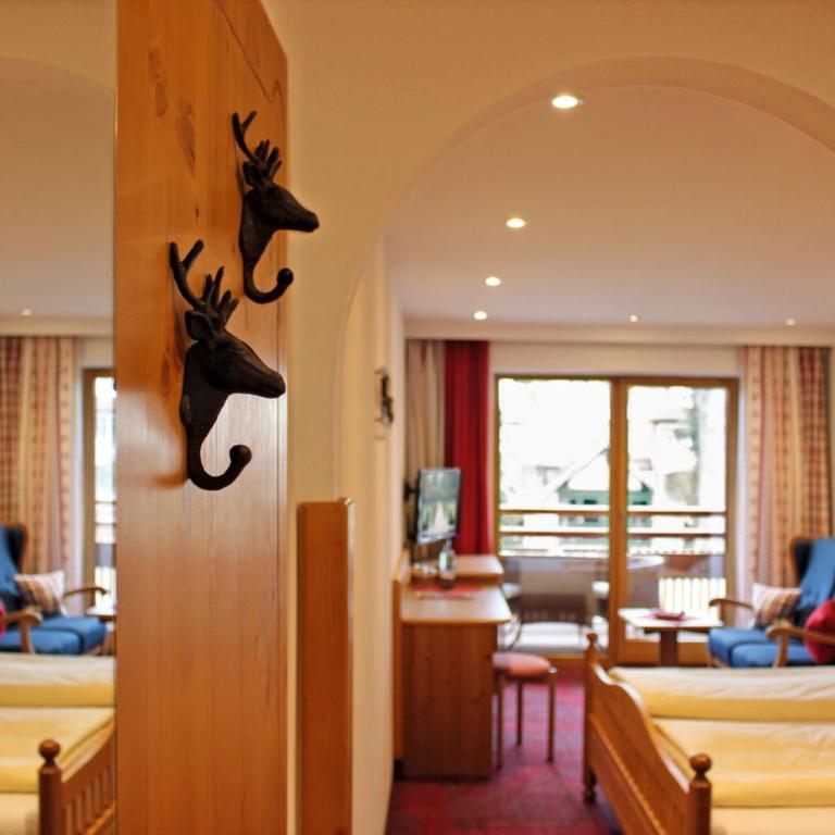 Hotel am Haslinger Hof - Doppelzimmer mit Balkon - 1