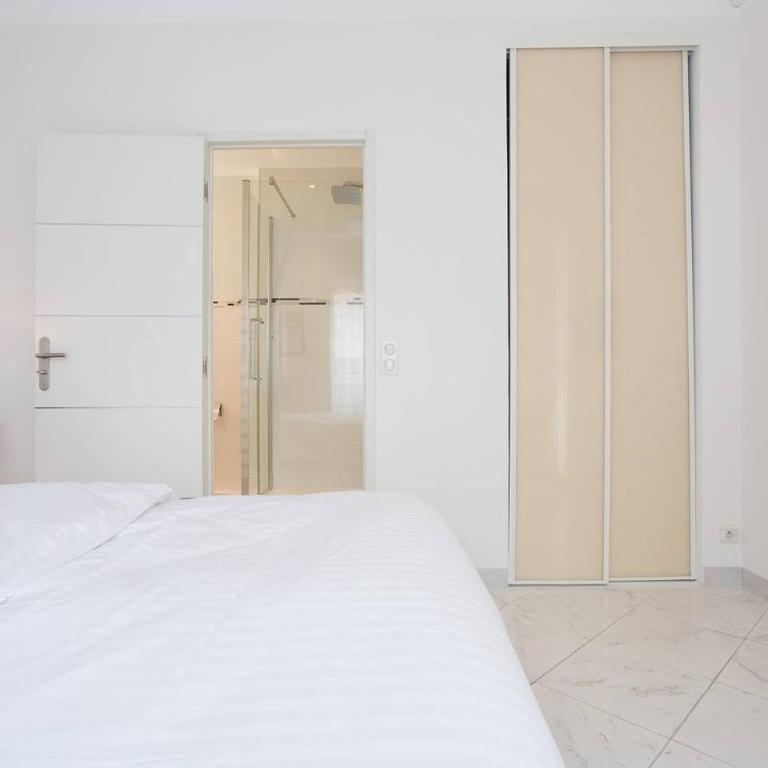 MARIOTT AREA: SUNNY 2 BEDS /2 BATHS - Apartamento - 23