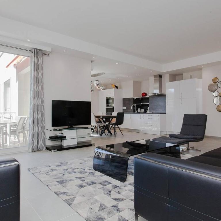 Marriott- Croisette: Superb 3 bedrooms/ 3 baths - Apartment - 10