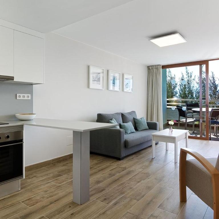 Las Nasas - Superior One-Bedroom Apartment - 10