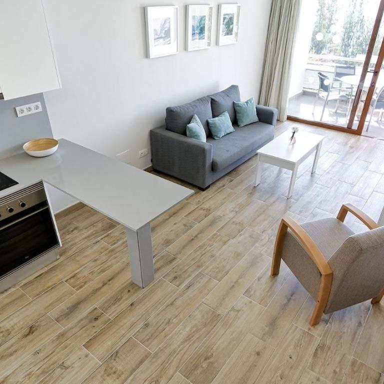 Las Nasas - Superior One-Bedroom Apartment - 9