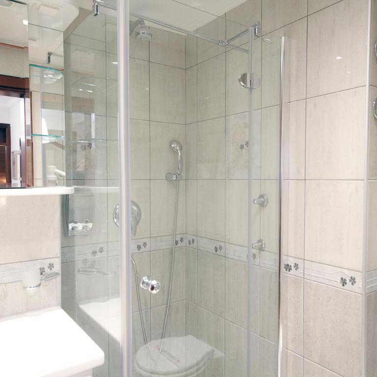 Hotel Junior - Superior Two-Bedroom Suite - 2