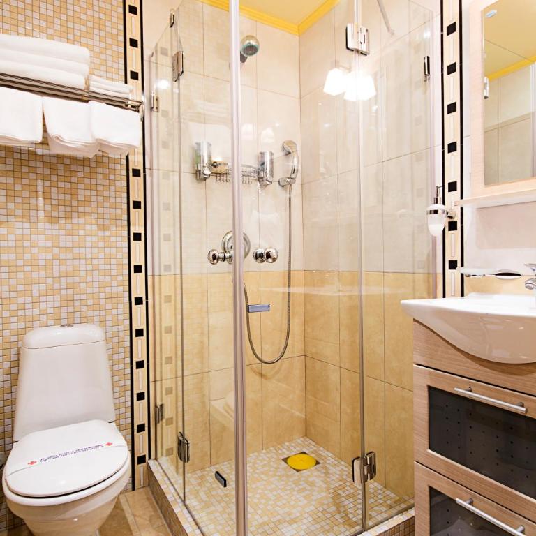 Hotel Junior - Two-Bedroom Suite - 4