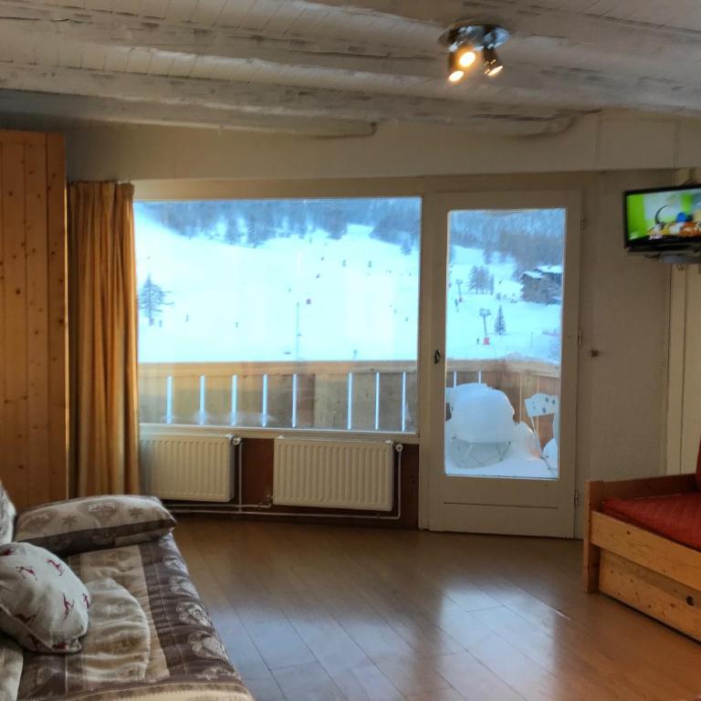 Studio pied de pistes balcon et vue montagne - Appartement - 3