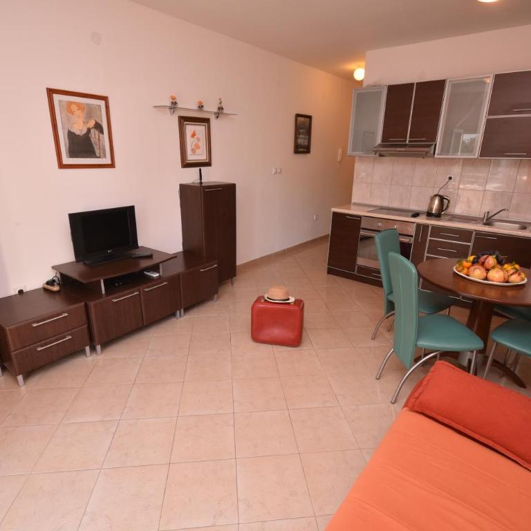 Apartment Sun Village Goran - Apartment - Ground Floor - 19