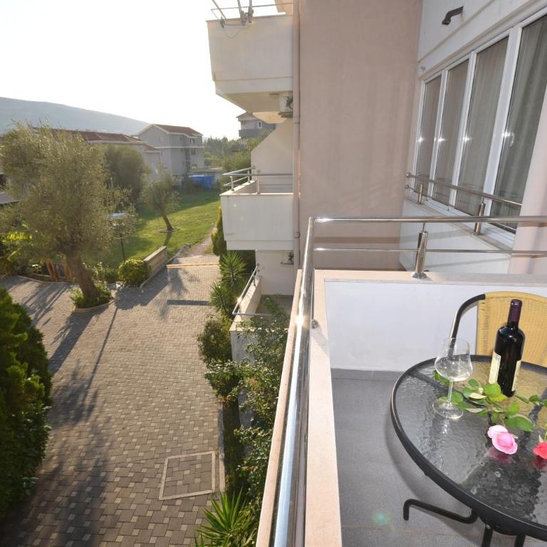 Apartment Sun Village Goran - Apartment with Pool View - 22