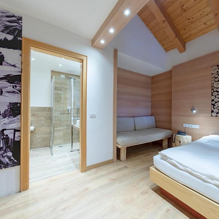 Hotel Cristiania - Camera Matrimoniale con Letto Supplementare - 3