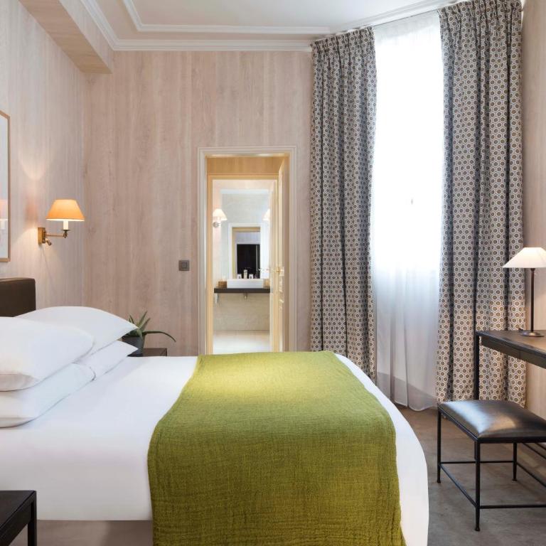 Hôtel du Danube Saint Germain - Chambre Double Prestige - Côté Cour - 1