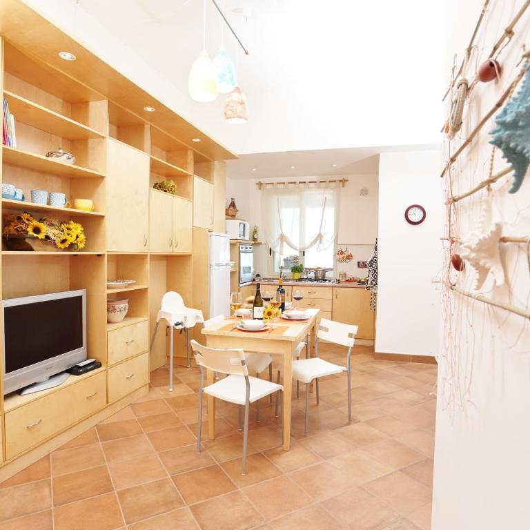 Capo d'Orlando Apartments - Sabbia - Appartamento con 2 Camere da Letto, Terrazza e Vista Mare - 22