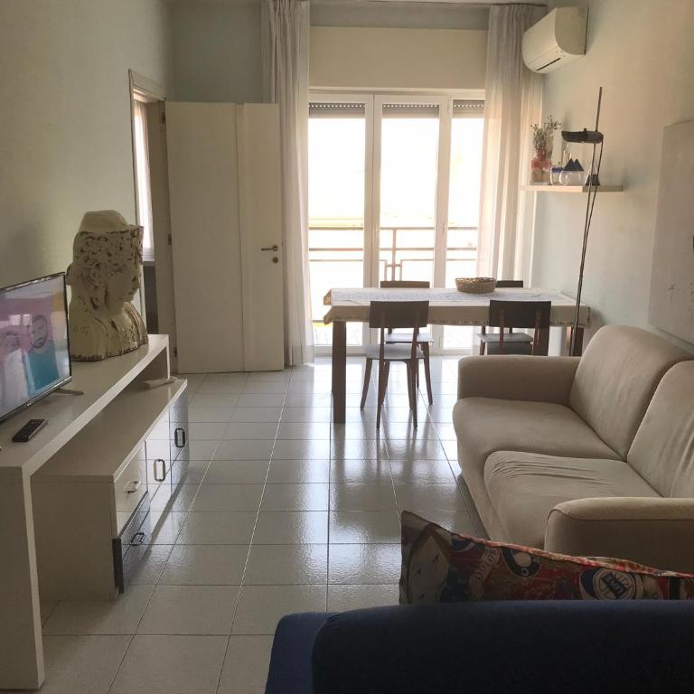 Leoni CharmingHouse - Appartamento con Balcone - 16