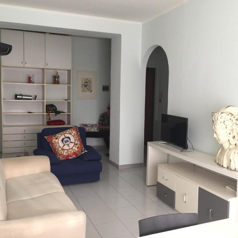 Leoni CharmingHouse - Appartamento con Balcone - 50