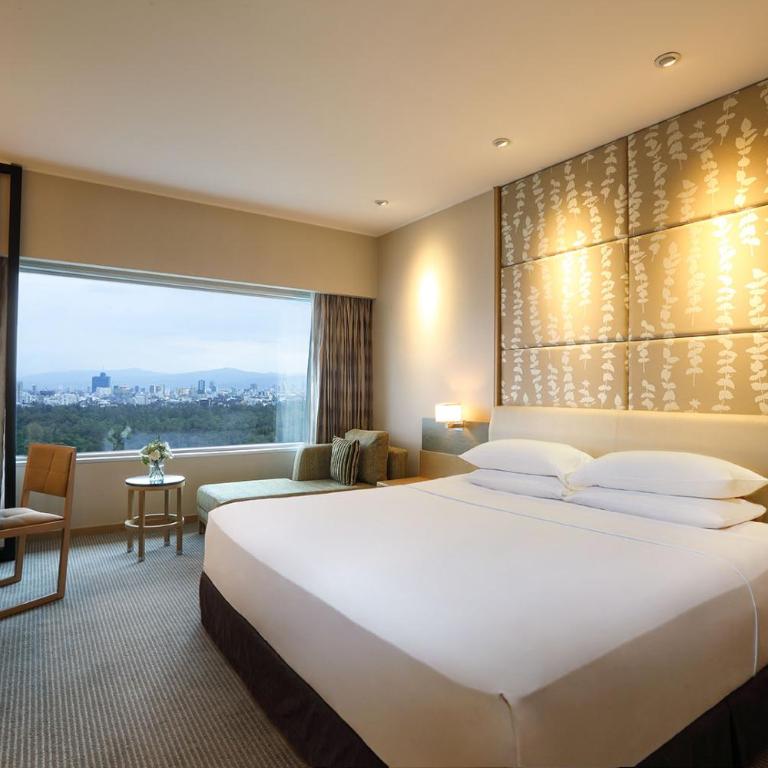 Hyatt Regency Mexico City - Habitación con cama extragrande. - 1