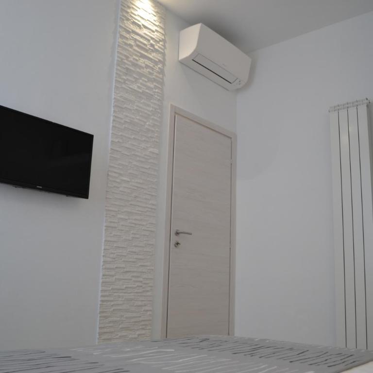 Diamond House - Two-Bedroom Apartment - 56
