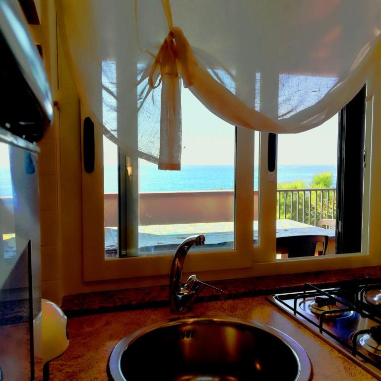 Capo d'Orlando Apartments - Sabbia - Appartamento con 2 Camere da Letto, Terrazza e Vista Mare - 11