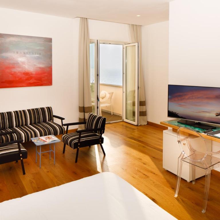 Villa Fiorella Art Hotel - Junior Suite - 2