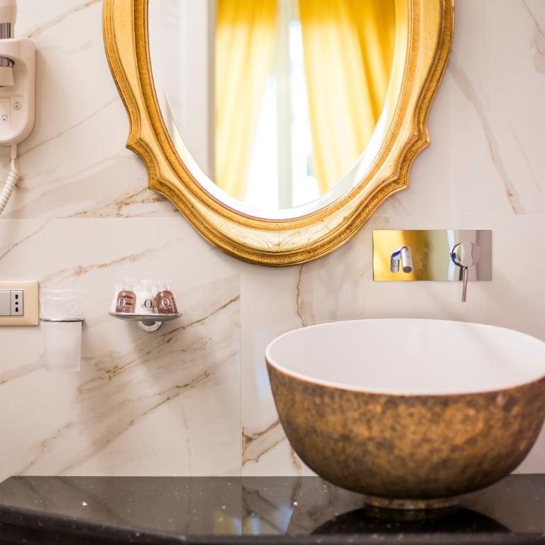 Trastevere Royal Suite Trilussa - Suite Deluxe - 9
