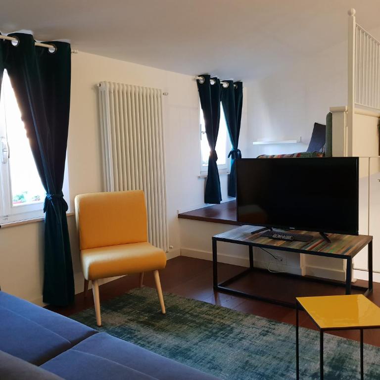 Incanto b&b - Suite con Vasca Idromassaggio e Angolo Cottura - 9